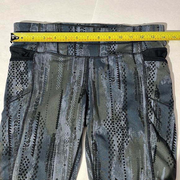 Womens Athleta Shorts Size Small Petite SP gray leggings - Picture 6 of 7